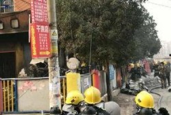 郑州爆料火灾视频最新,火势猛烈，救援行动紧张进行